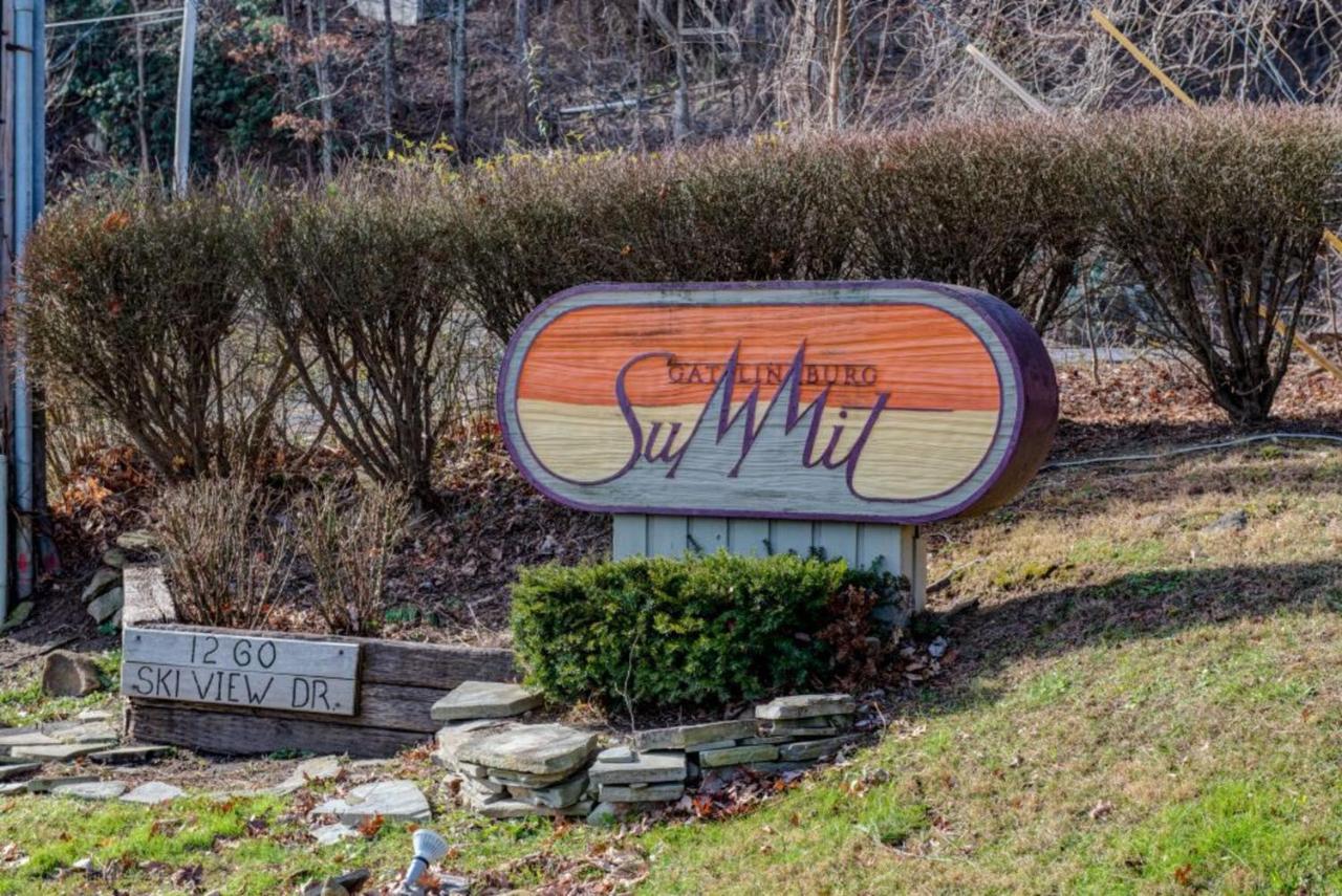 Smoky Mountains Studio With Balcony Gatlinburg Exterior photo