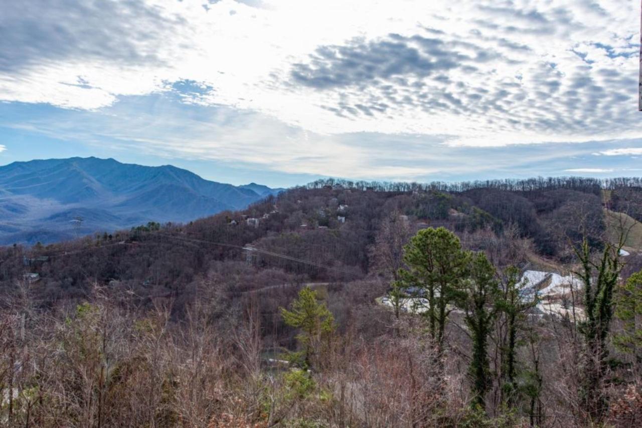 Smoky Mountains Studio With Balcony Gatlinburg Exterior photo